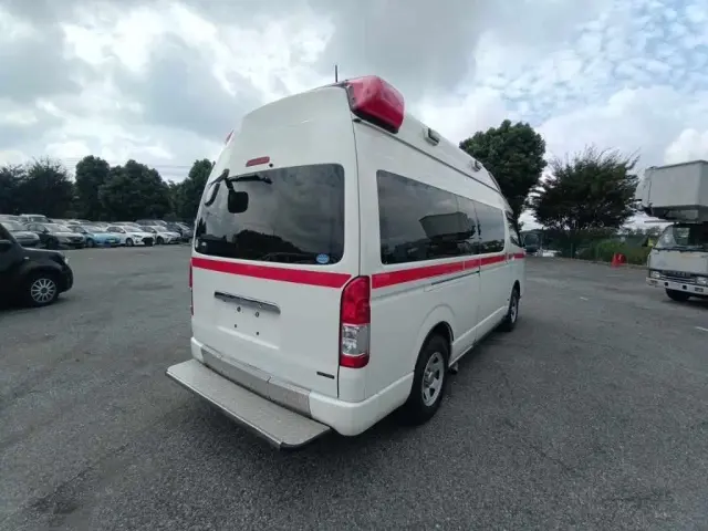 ambulance2.webp