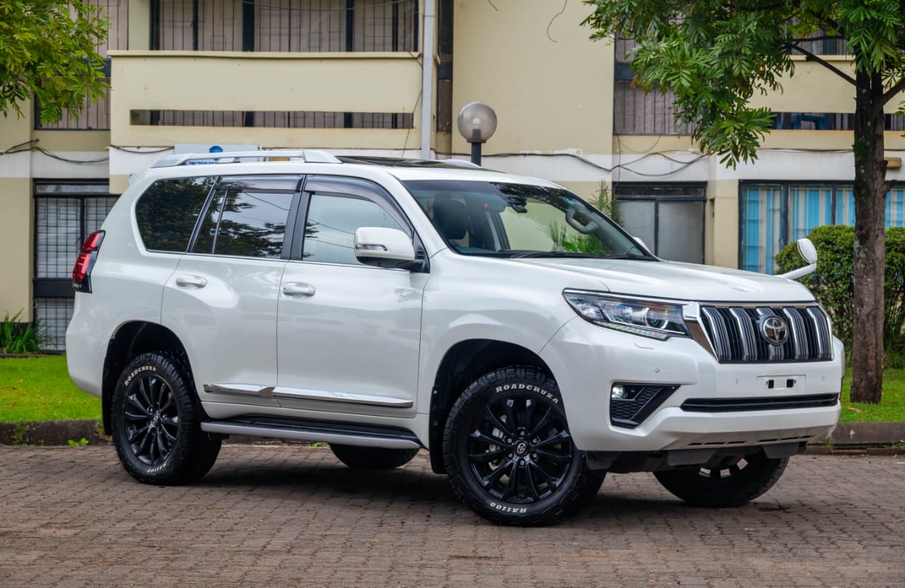 lifewithplants 　LAND CRUISER PRADO Living with a $80,000 Toyota Land Cruiser #cars - YouTube